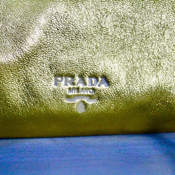 VINTAGE Late 1990s - 2000s Prada Lambskin Fold-over Chain Bag - Picture 6 of 10